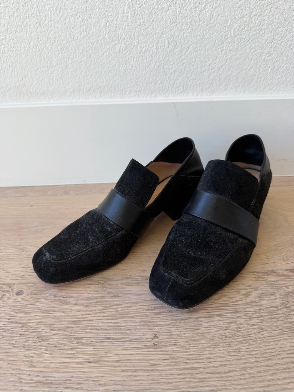 STUART WEITZMAN Black Heeled Slip On Loafers